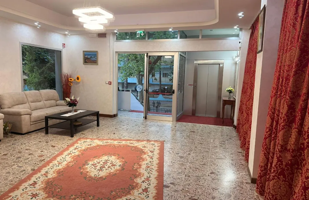 Hotel Anny-1